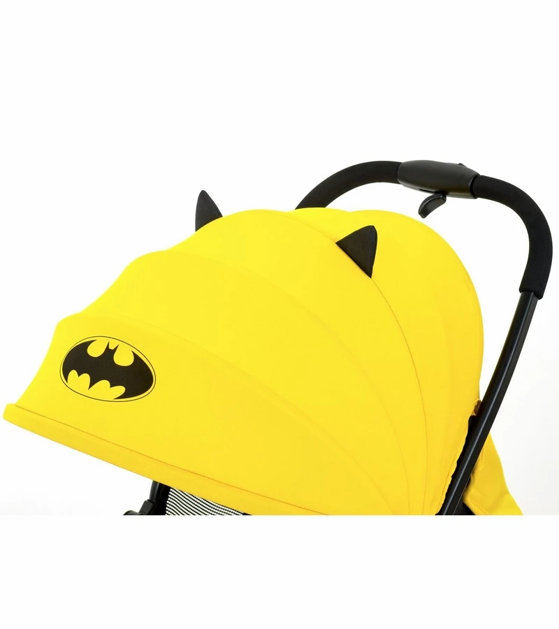 KidsEmbrace DC Comics Batman Lightweight Compact Stroller - Yellow 8 KidsEmbrace DC Comics Batman Lightweight Compact Stroller - Yellow - Image 6