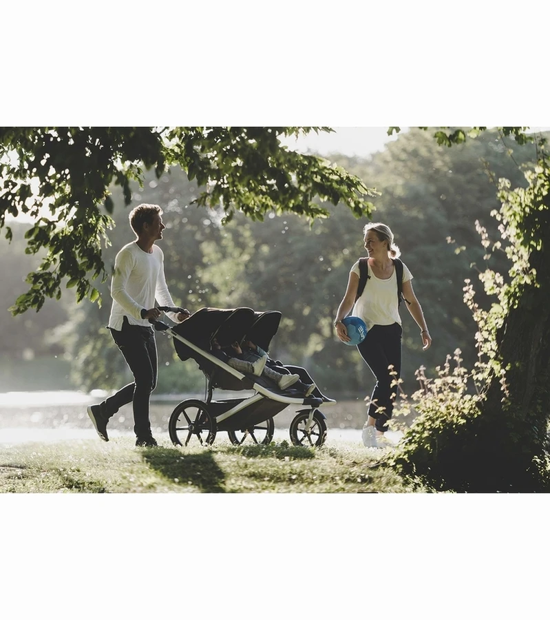 Thule Urban Glide 2 Double Jogging Stroller + Essentials Bundle - Jet Black 9 Thule Urban Glide 2 Double Jogging Stroller + Essentials Bundle - Jet Black - Image 7